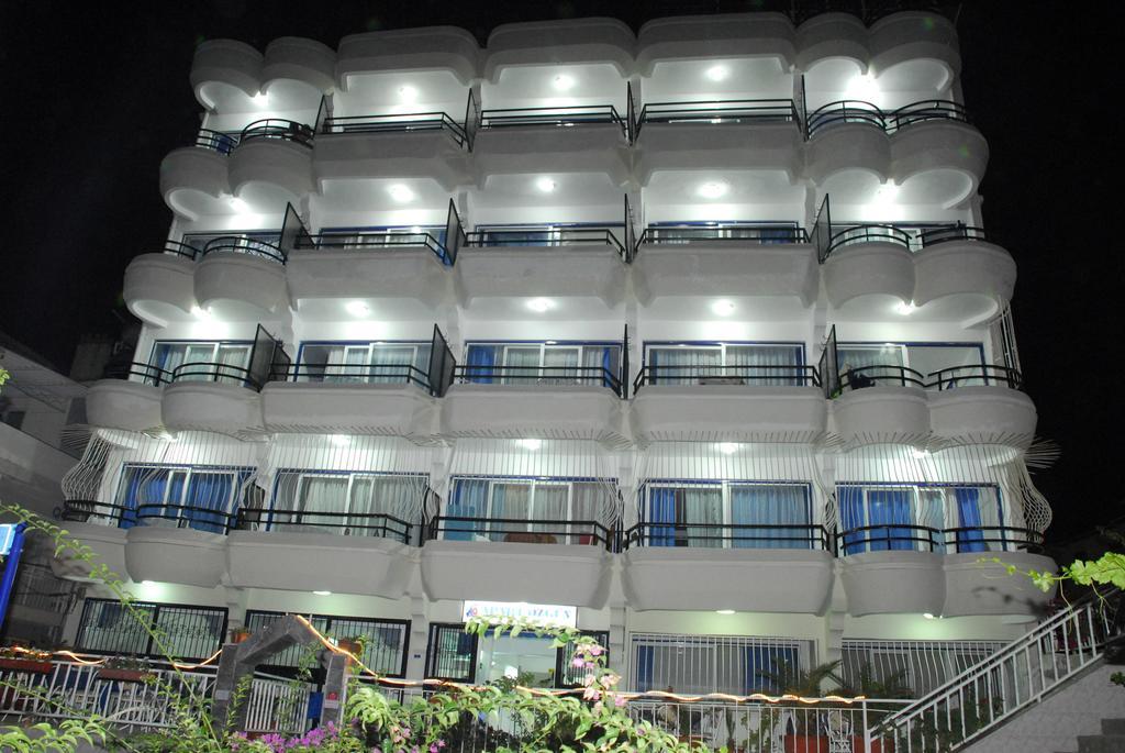 Ozgun Apart Hotel Kusadası Quarto foto